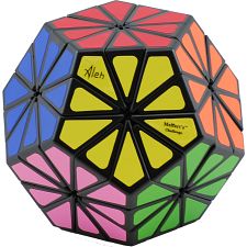 Pyraminx Crystal with Black Body