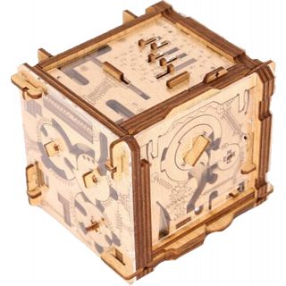 Cluebox: Cambridge Labyrinth - Escape Room in a box